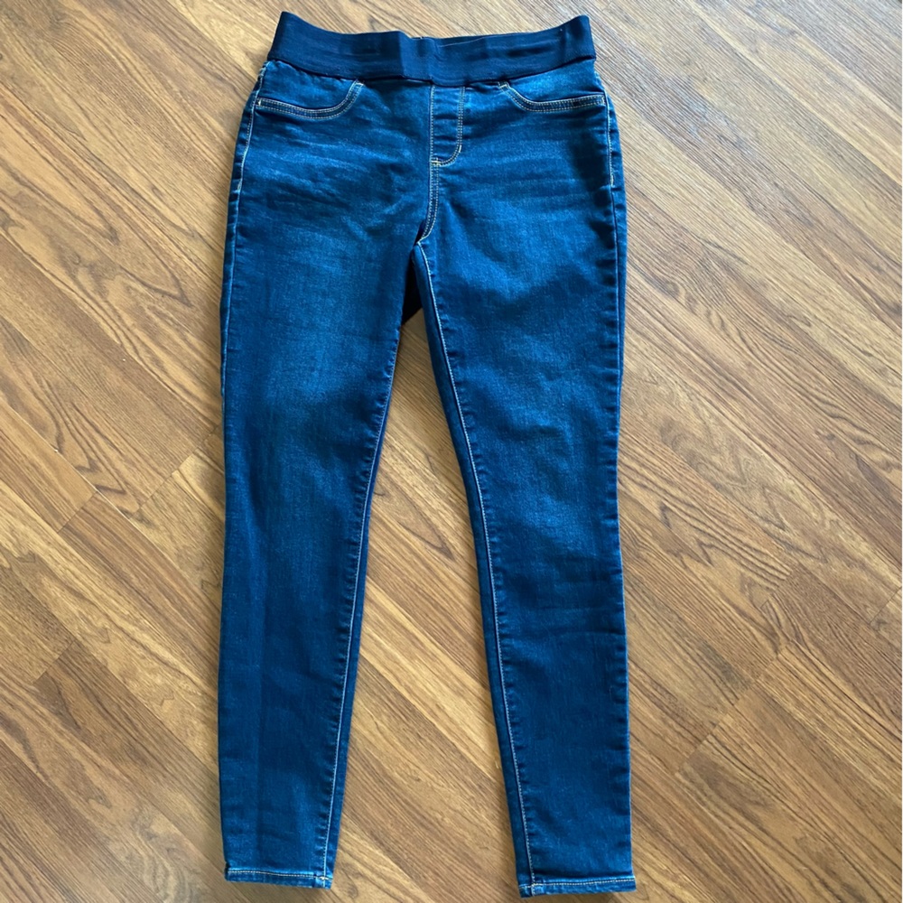 St John’s Bay pull-on jegging size women’s medium